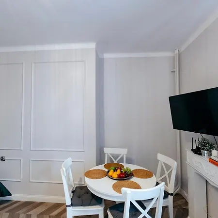 Wilcza 3g - 260m Od Ambasady Usa, 1km Od Dworca Centralnego Daire Varşova