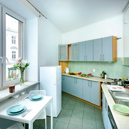 Wilcza 3g - 260m Od Ambasady Usa, 1km Od Dworca Centralnego Daire Varşova