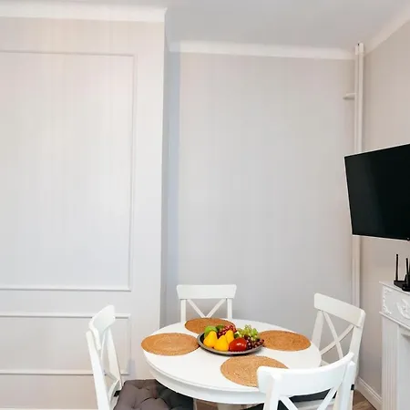 Wilcza 3g - 260m Od Ambasady Usa, 1km Od Dworca Centralnego *